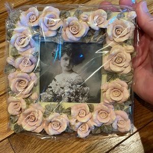 Pink rose picture frame 3.5x3.5 new in package